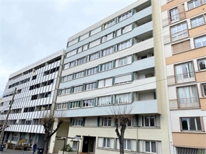 t2 à la location -   63000  CLERMONT FERRAND, surface 46 m2 location t2 - UBI475414169